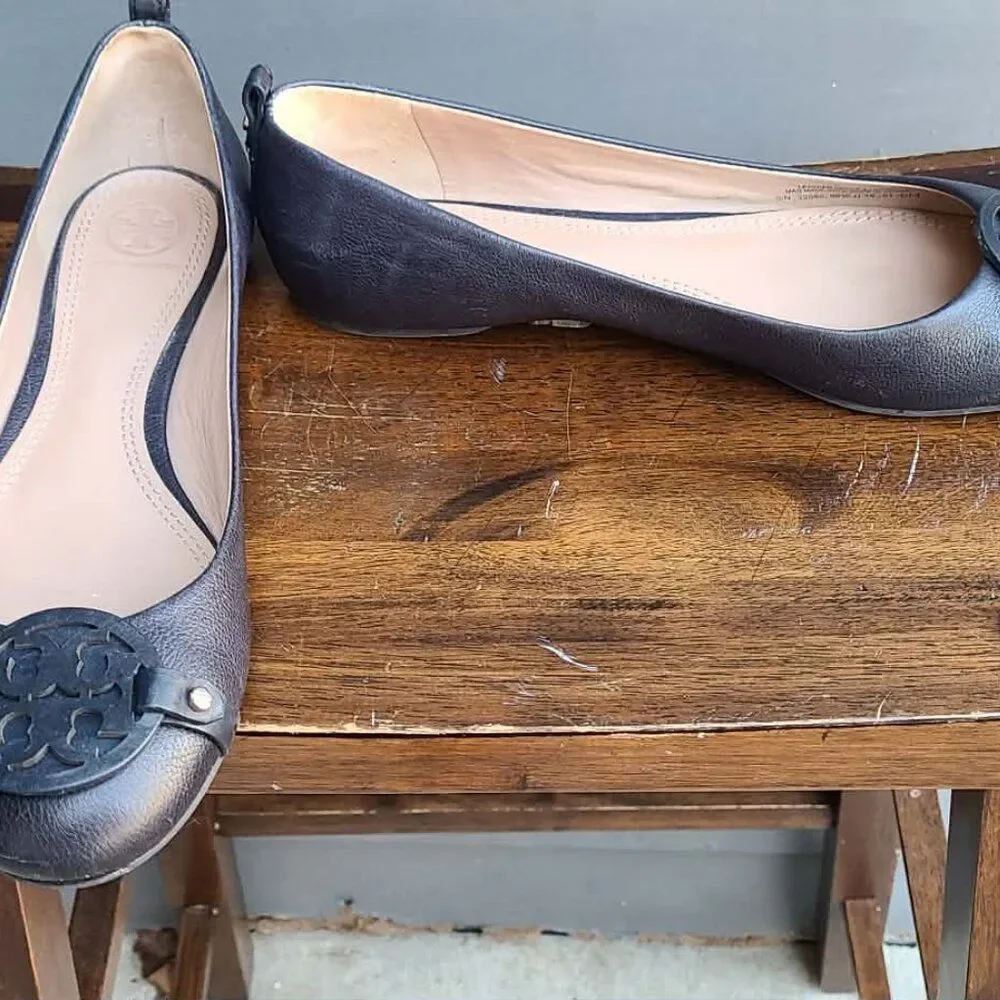 Tory Burch Navy Mini Miller Leather Flats size 9M